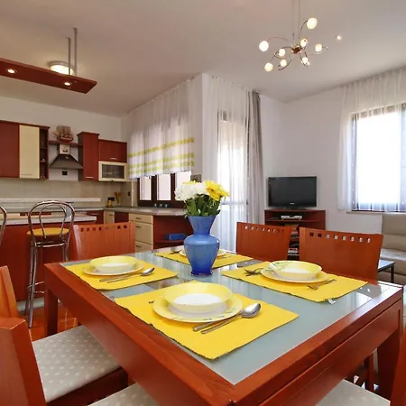 Polo Apartments Rovinj Exterior photo