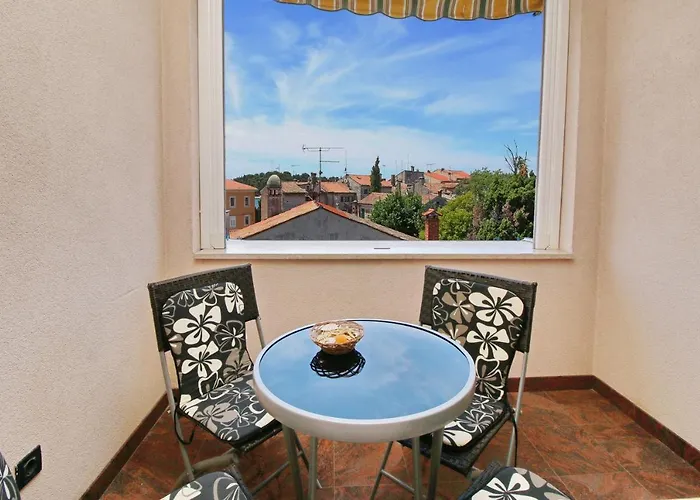 Polo Apartments